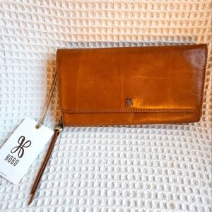 HOBO Rubie crossbody